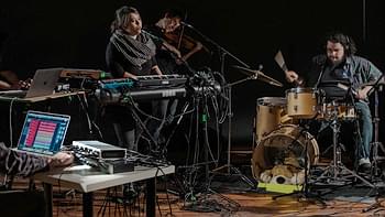 Tascam SERIES 102i/208i | Erweiterbare Eingänge