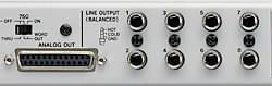 Tascam SERIES 8p Dyna – Symmetrische Line-Ausgänge