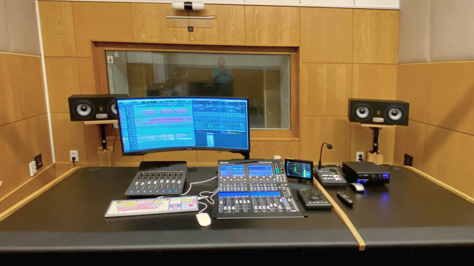 La Tascam Sonicview 16 au studio de la RTVS, à Banská Bystrica, en Slovaquie
