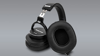 Tascam TH-06 are stereo monitoring headphones with extra powerful low range