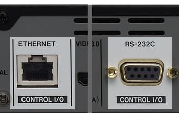 LAN- und RS-232C-Anschlüsse für die Steuerung des Tascam BD-MP4K