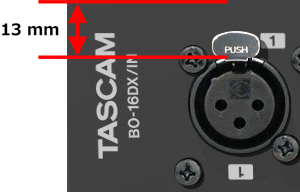 Das Anschlussmodul Tascam BO-16DX/IN bietet Platz für die Beschriftung